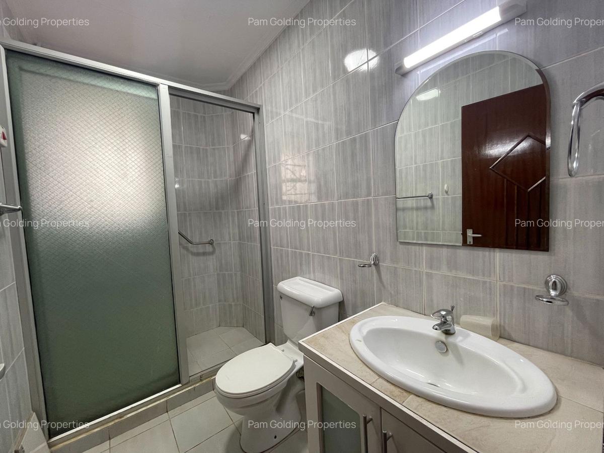 4 Bed Townhouse at General Mathenge - 8