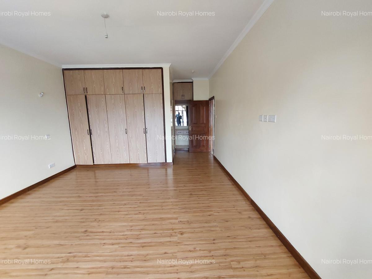 4 Bed House with En Suite at Meadows - 16