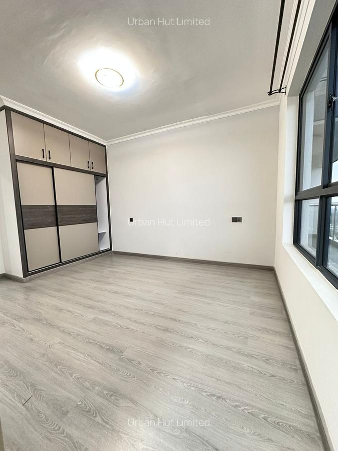 3 Bed Apartment with En Suite in Lavington - 9