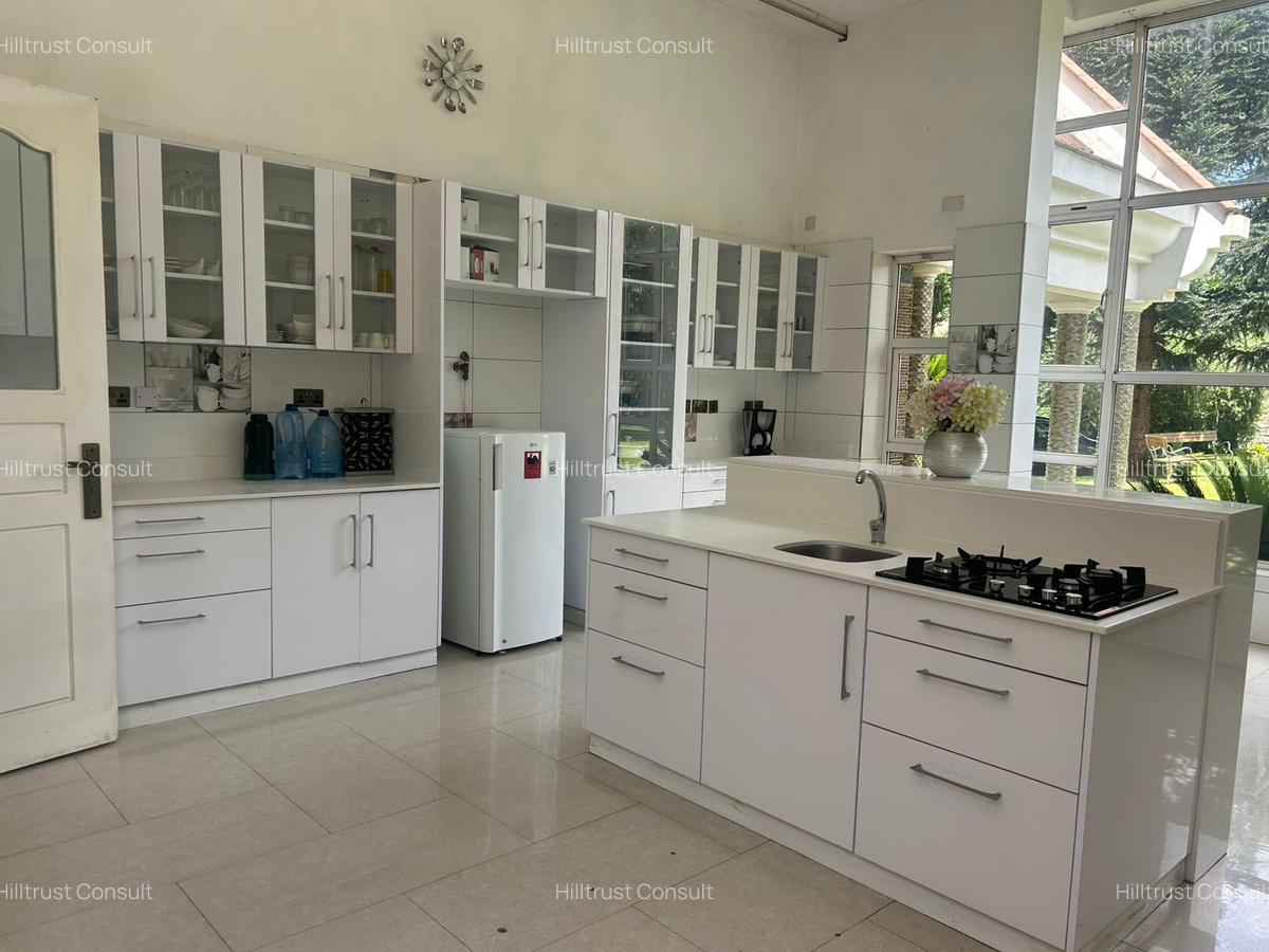 5 Bed House with En Suite in Muthaiga - 11