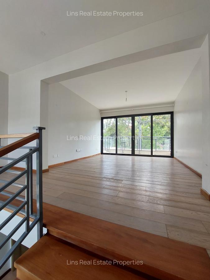 5 Bed Townhouse with En Suite in Lavington - 13
