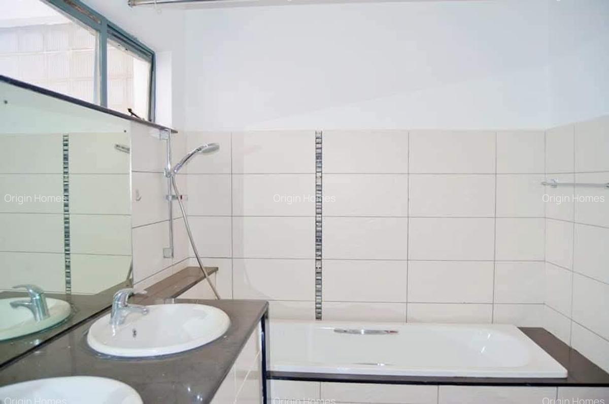 4 Bed Townhouse with En Suite at Lavington - 9