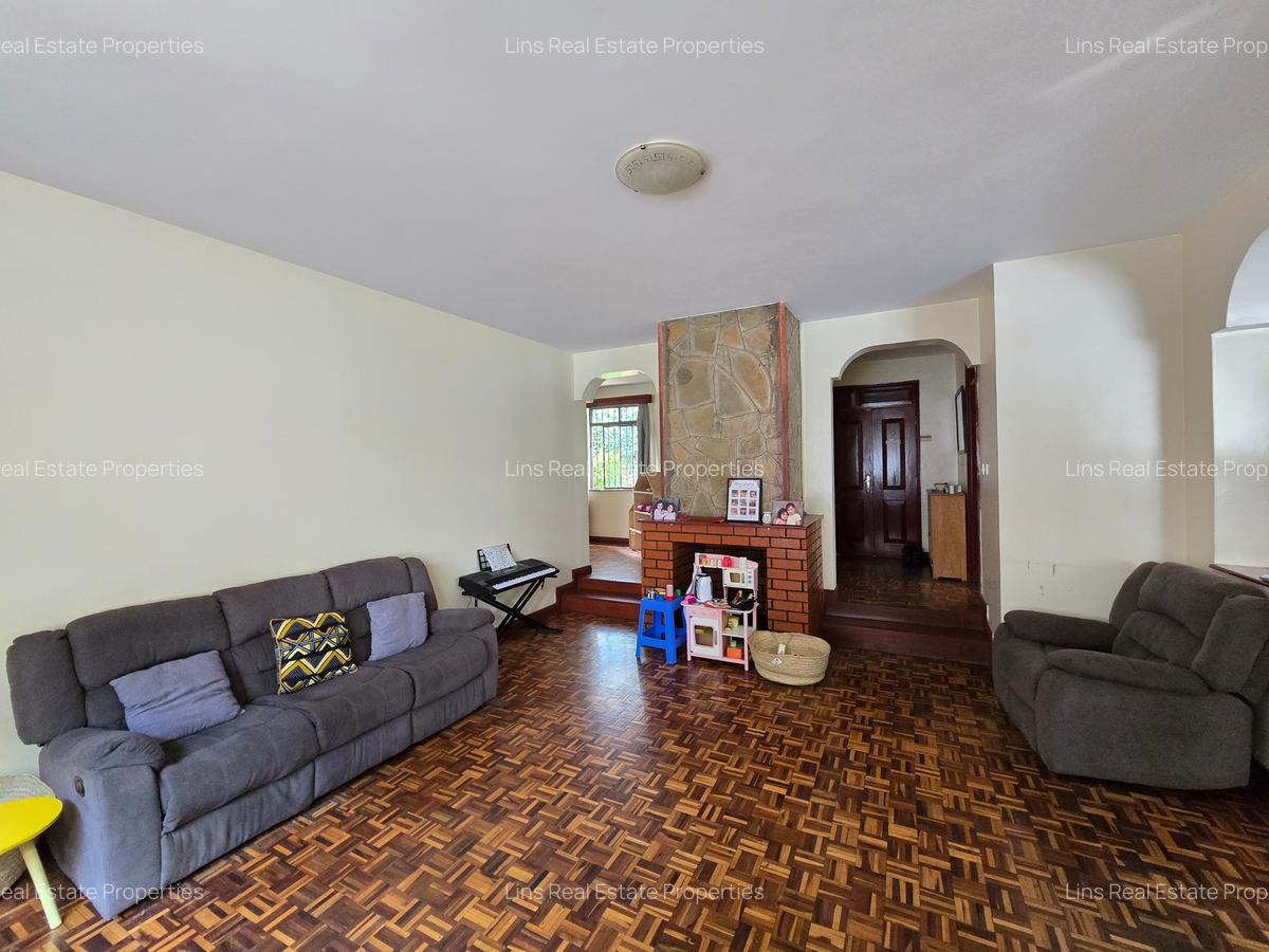 4 Bed Townhouse with En Suite in Westlands Area - 14