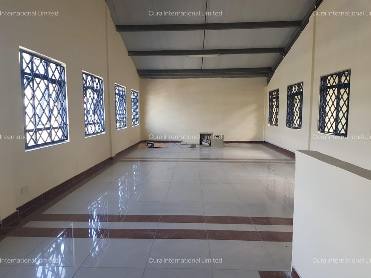 22,596 ft² Warehouse in Industrial Area - 5