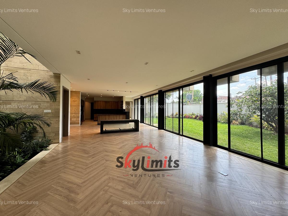 5 Bed Villa with En Suite at Spring Valley - 4