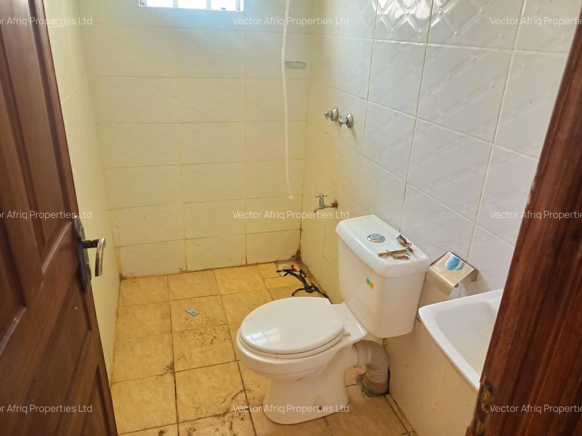 3 Bed House with Garden at Acacia - 7