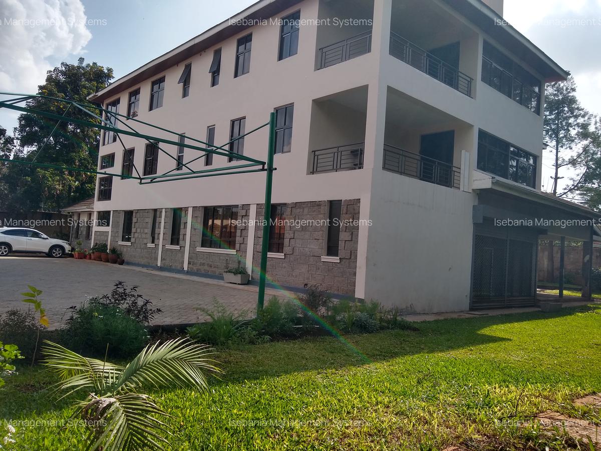 Furnished 2 Bed Apartment with En Suite at - 15