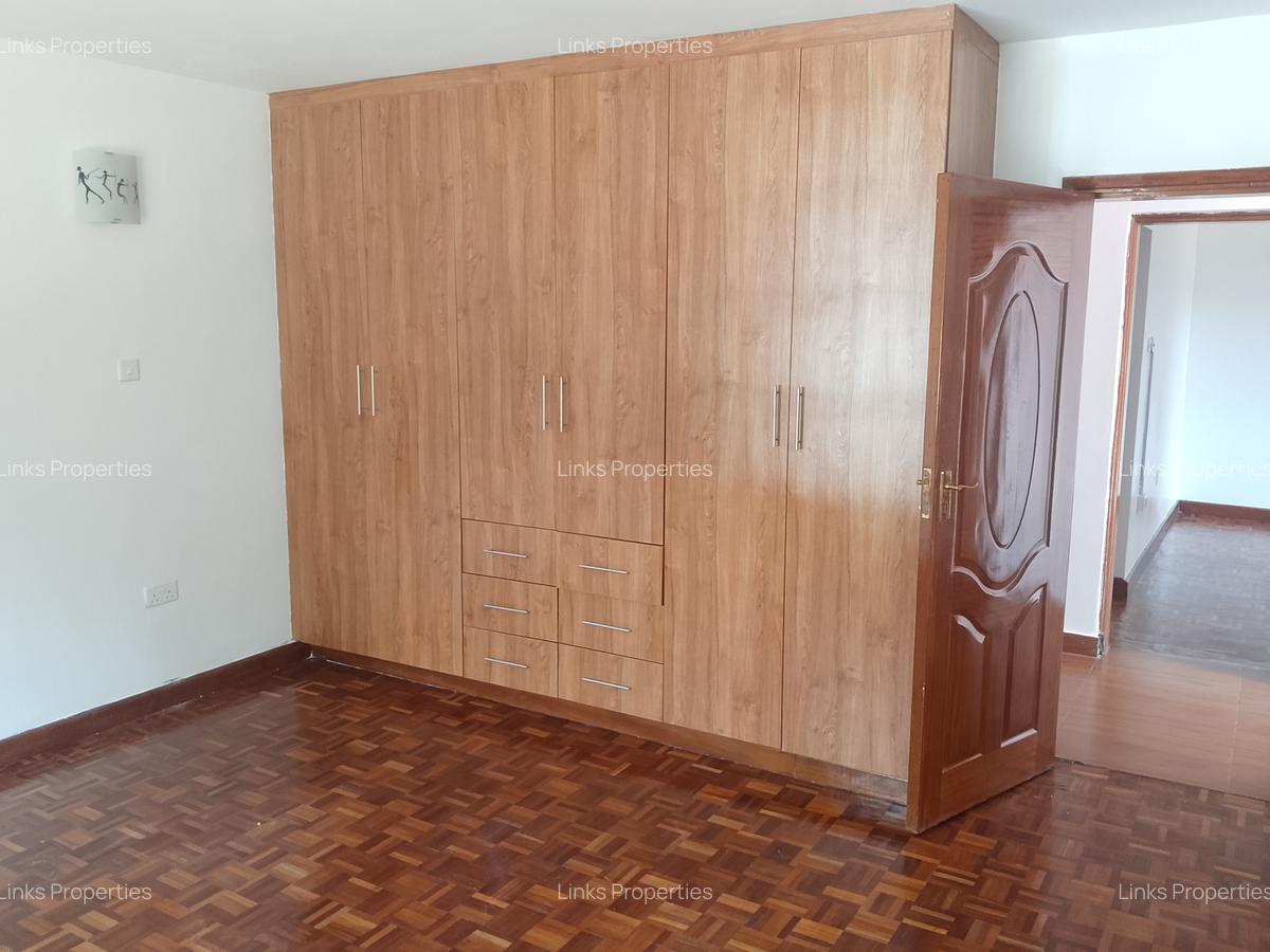 4 Bed Townhouse with En Suite at Karen - 8