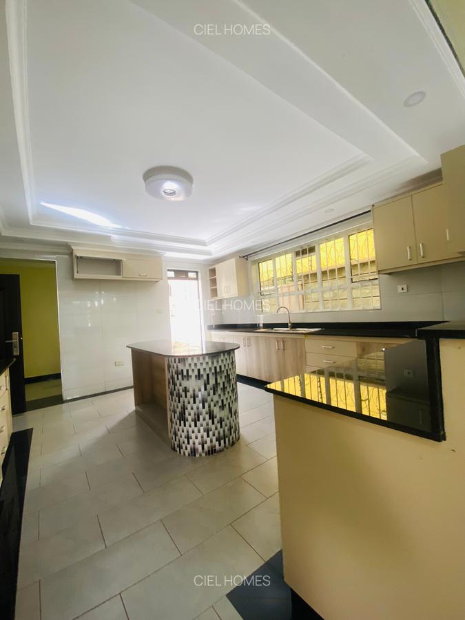 4 Bed Townhouse with En Suite at Mugutha - 7