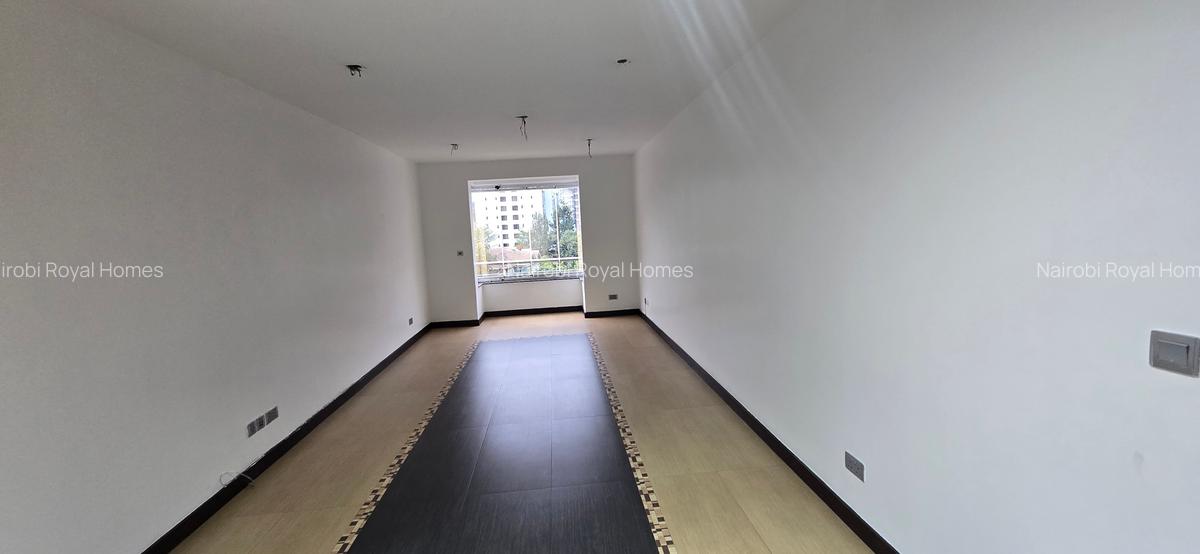 3 Bed Apartment with En Suite at Riverside Drive - 9