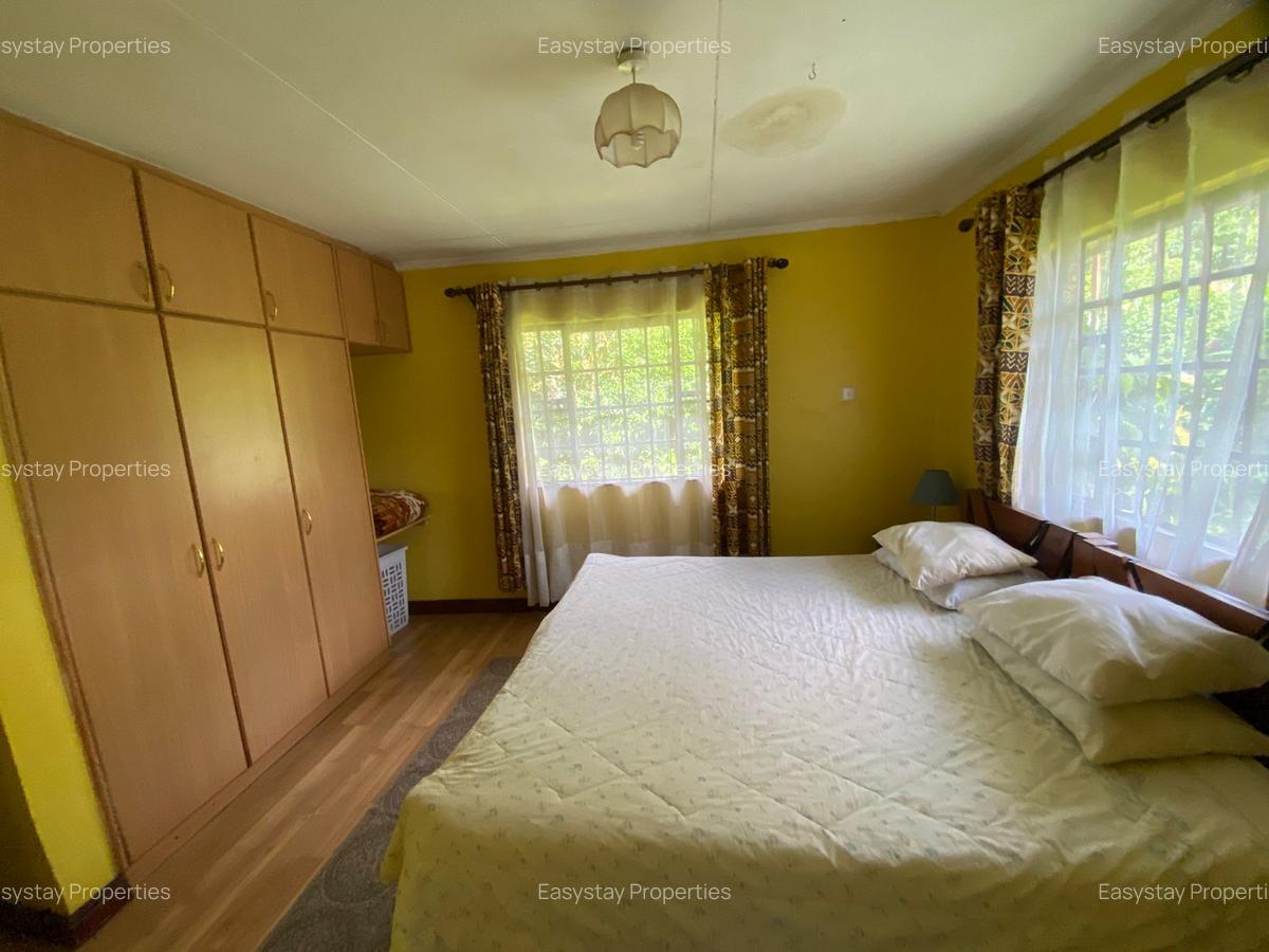 2 Bed House with En Suite in Ridgeways - 6