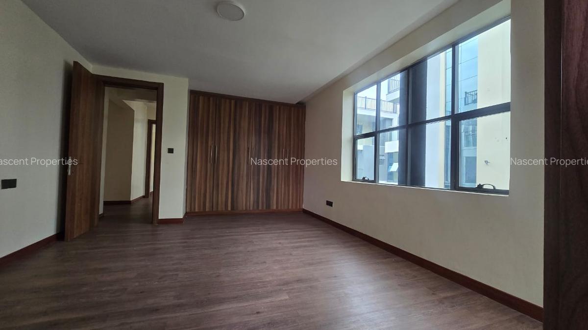 5 Bed Villa with En Suite in Lavington - 9