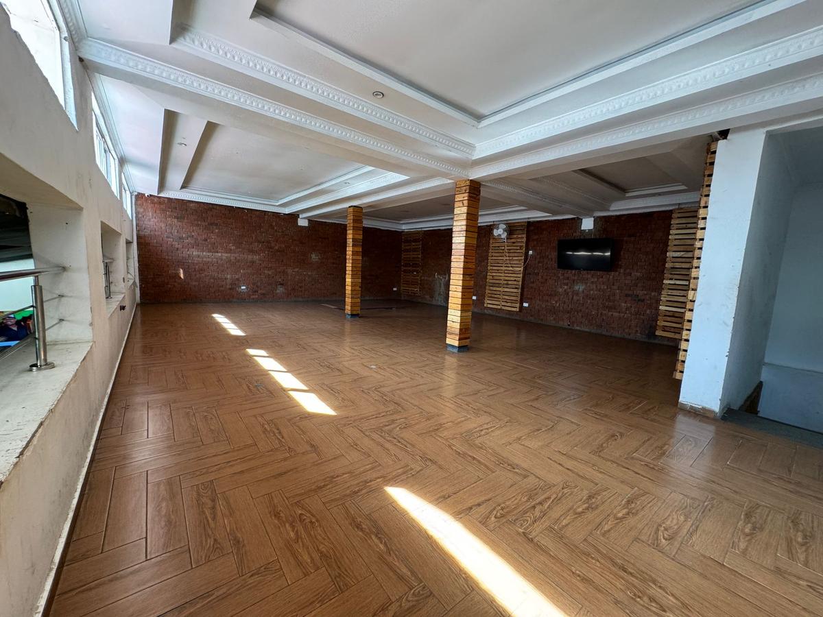 Commercial Property in Donholm - 10