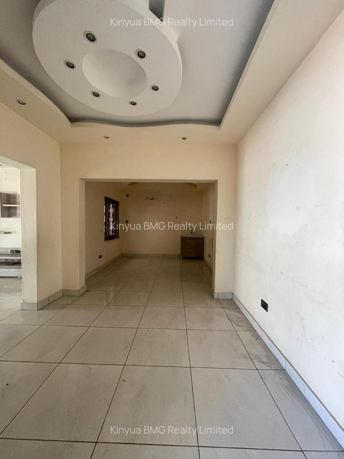 4 Bed Villa with En Suite in Nyali Area - 9