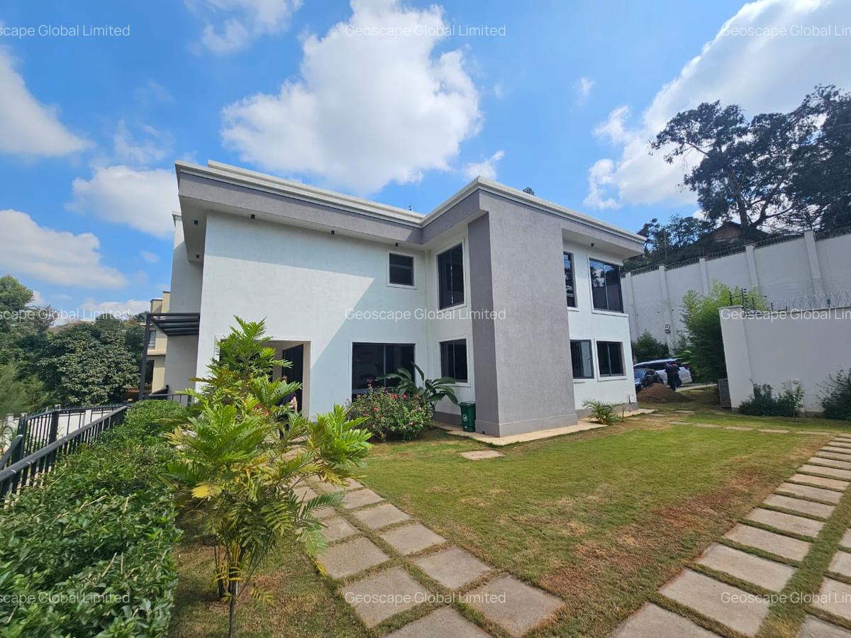 5 Bed House with En Suite in Loresho - 1