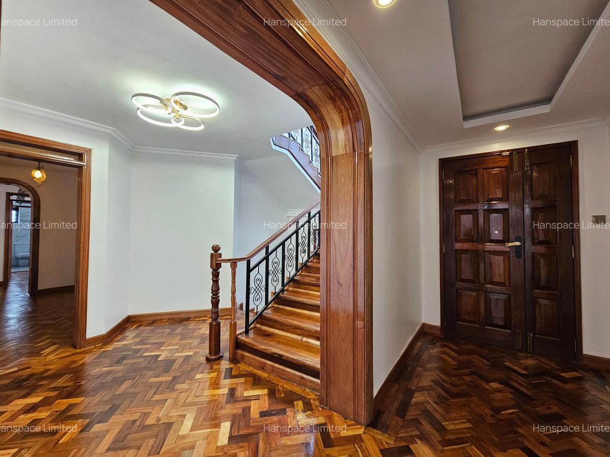 5 Bed Villa with En Suite in Runda - 15