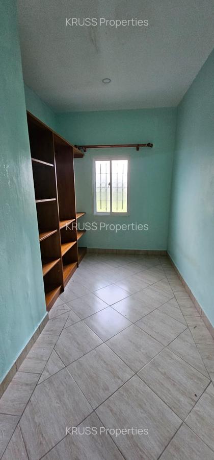 4 Bed House with En Suite at Hs99 - 6