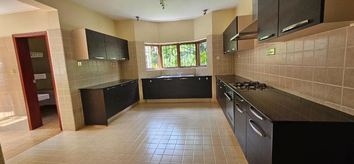 4 Bed Townhouse in Runda - 4