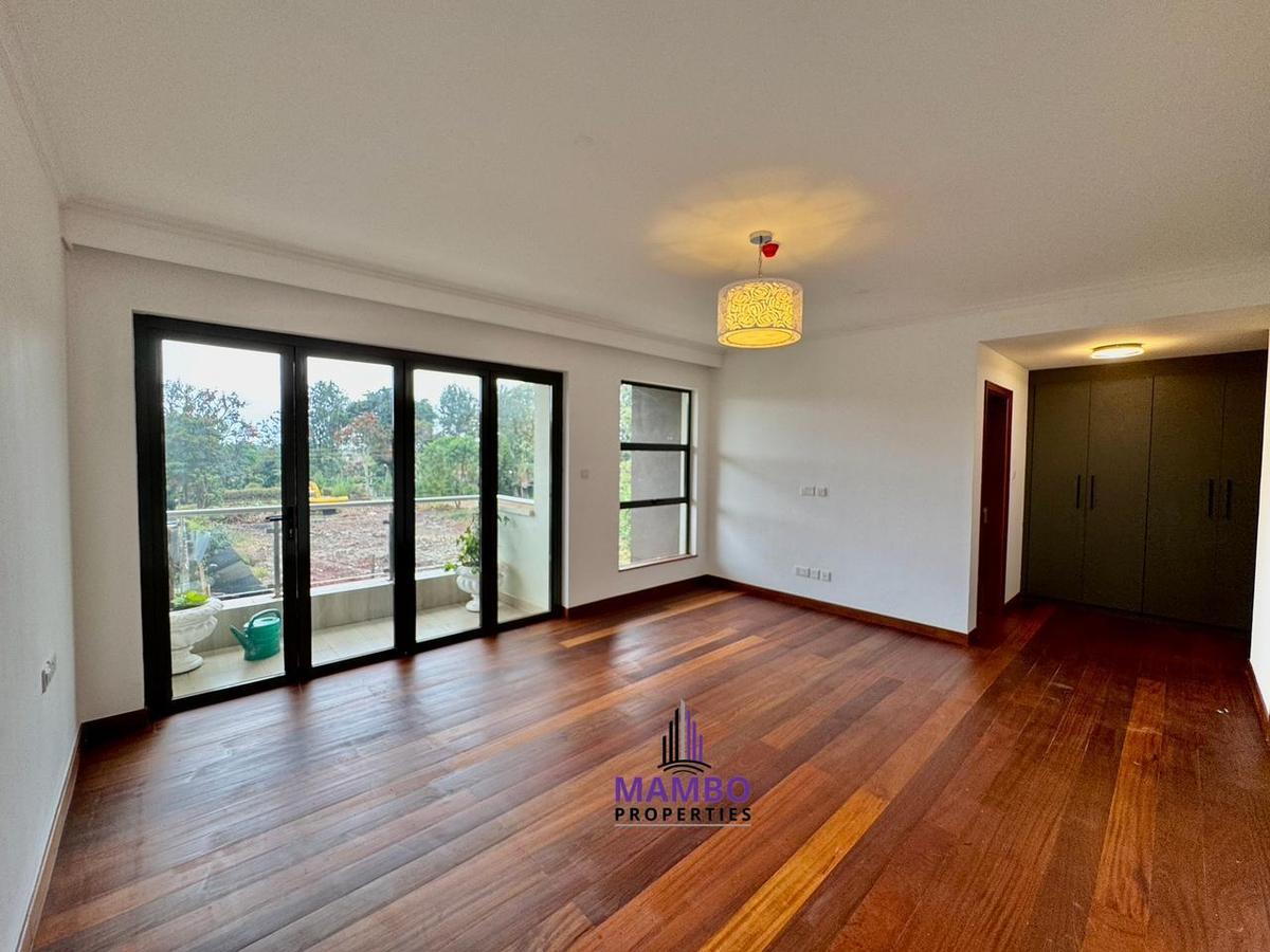 4 Bed Apartment with En Suite at Two Rivers - 12