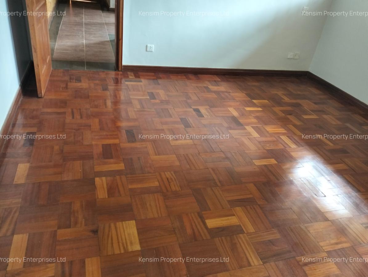 4 Bed Townhouse with En Suite in Runda - 8