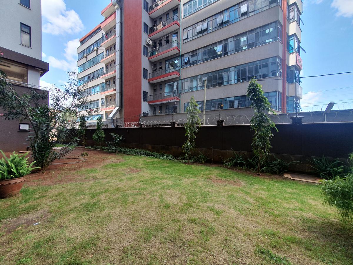 3 Bed Apartment with En Suite at Mpaka Rd - 19