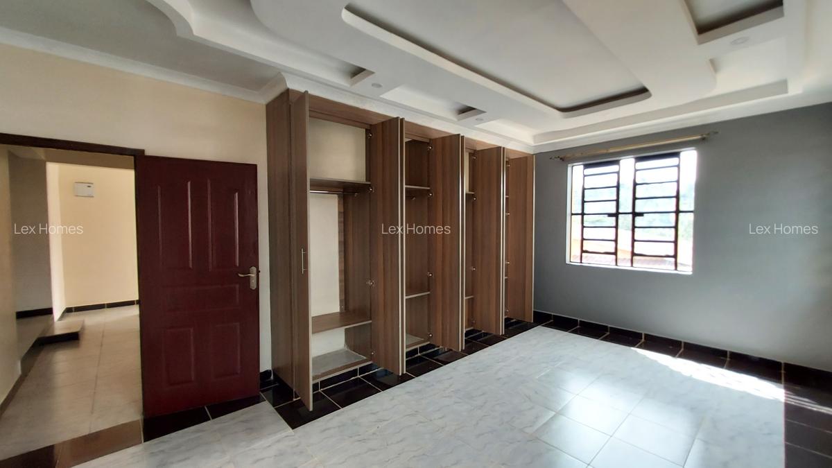 3 Bed House with En Suite at Emanuel Road - 13