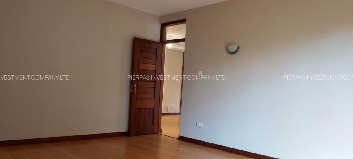 Serviced 3 Bed Apartment with En Suite in Riverside - 10