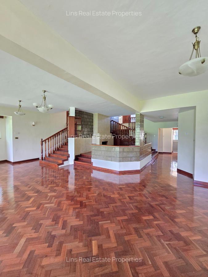 4 Bed House with En Suite in Runda - 17