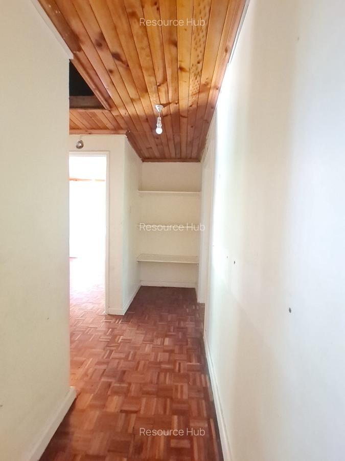 4 Bed House with En Suite at Hardy Area - 14
