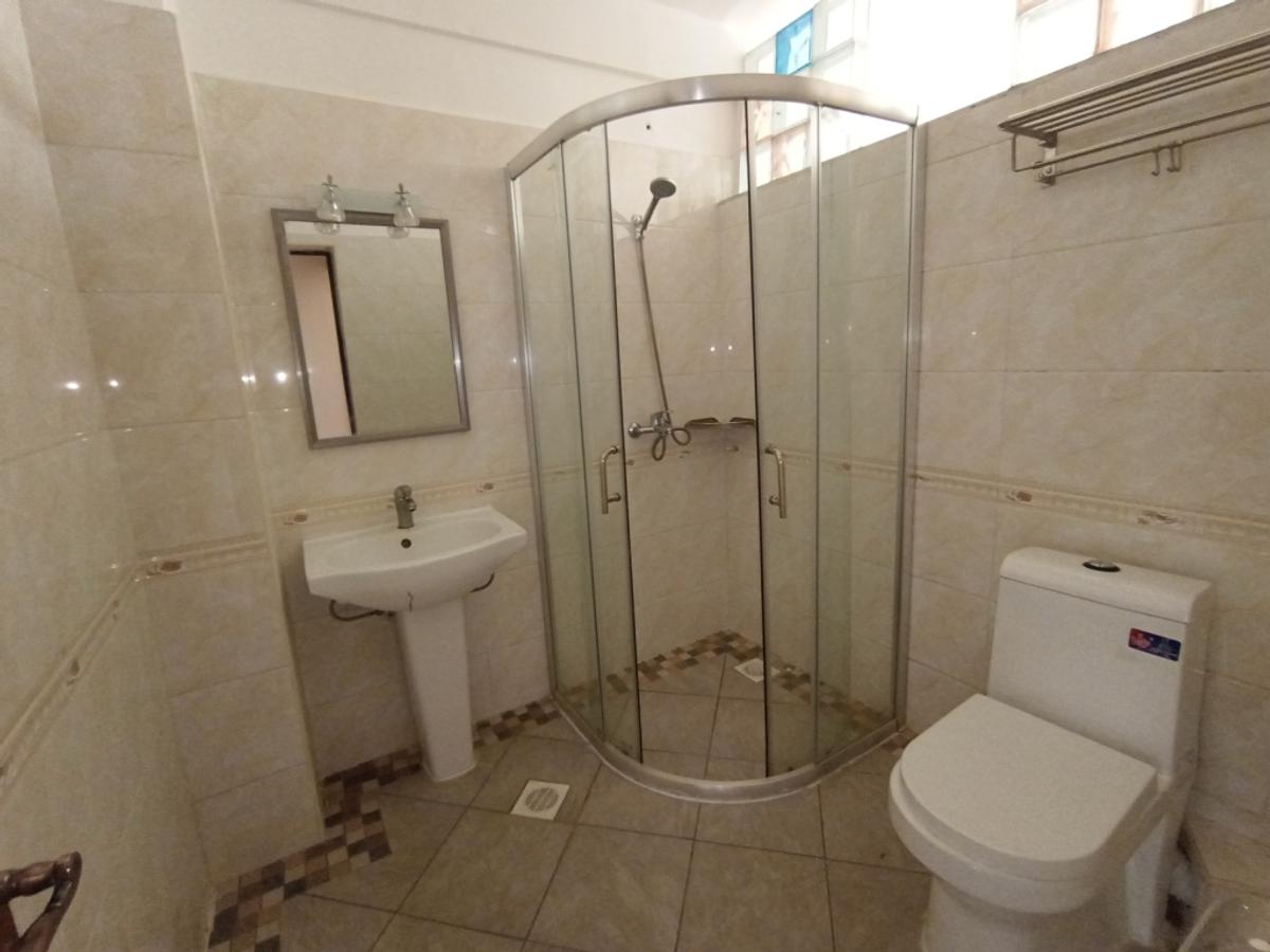 3 Bed Apartment with En Suite at Kilimani Estate Nairobi - 9