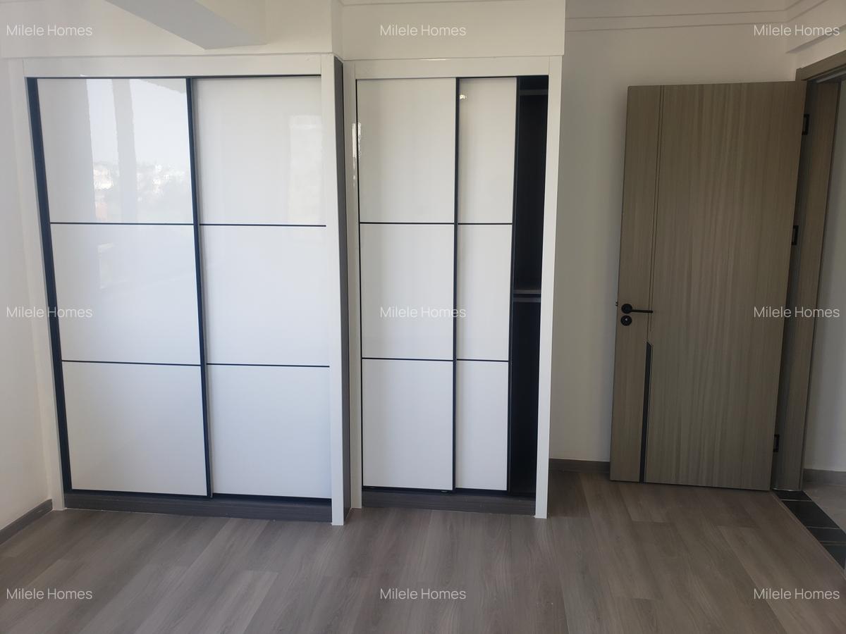 Serviced 1 Bed Apartment with En Suite at Kindaruma Road - 10