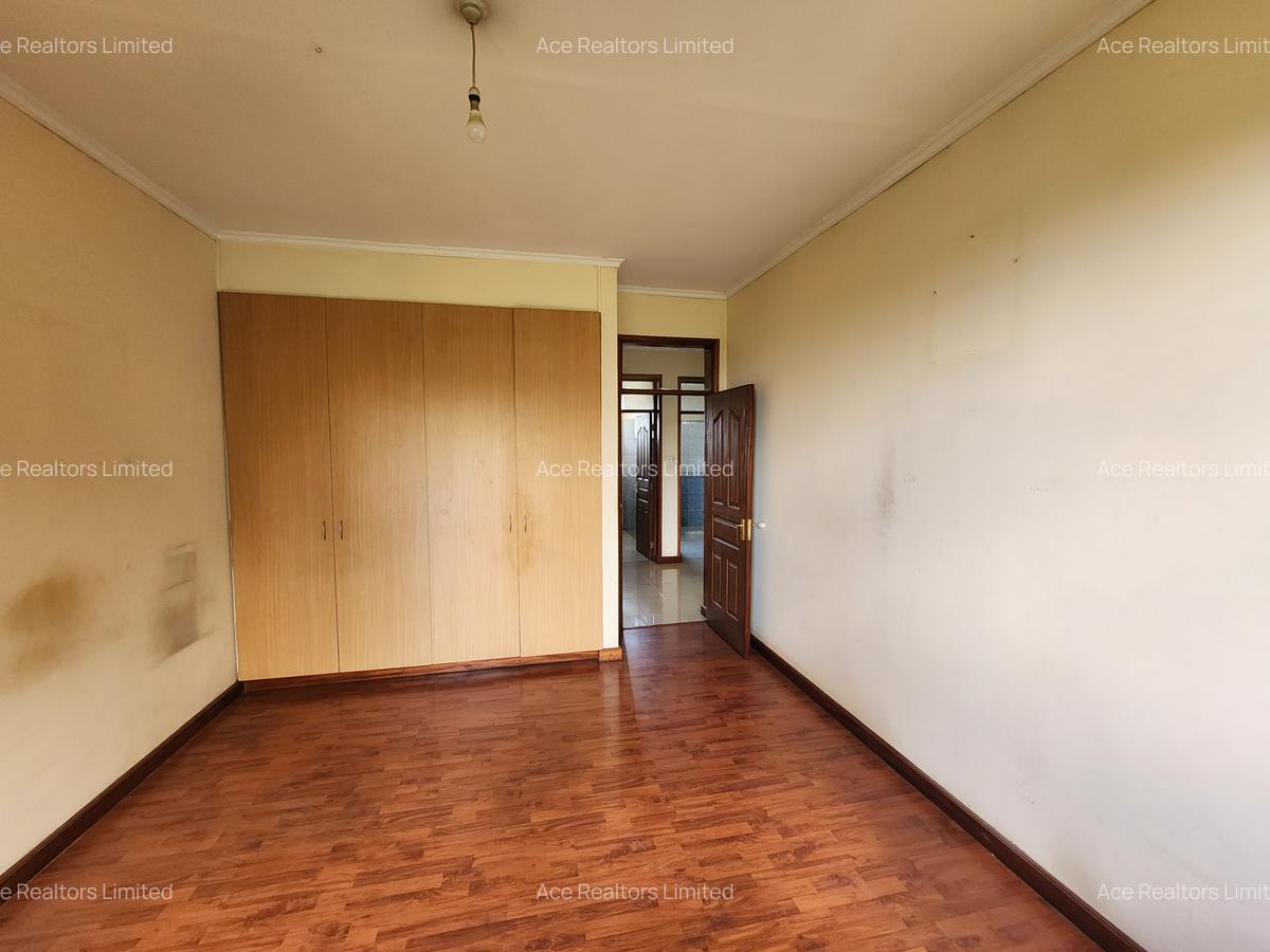3 Bed Apartment with En Suite at Near Mp Shah Hospital - 6