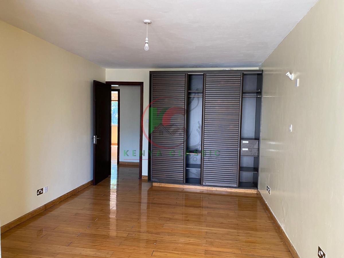 3 Bed Apartment with En Suite in Lavington - 11