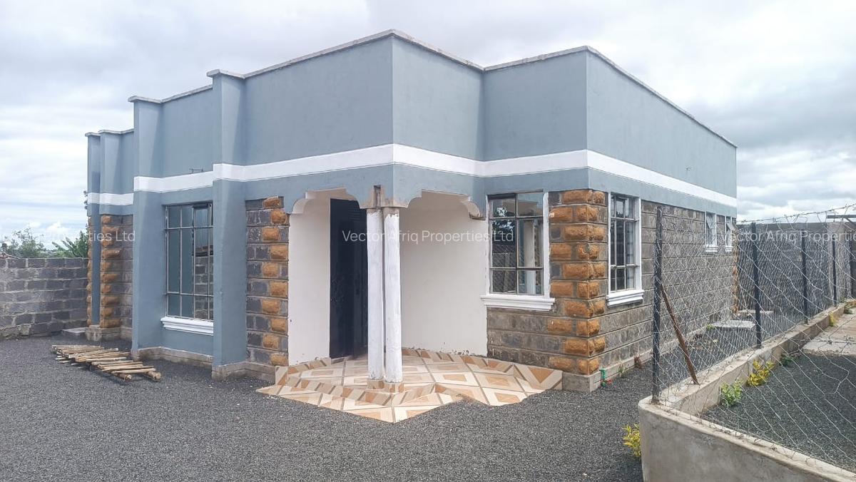 3 Bed House with En Suite at Acacia - 8