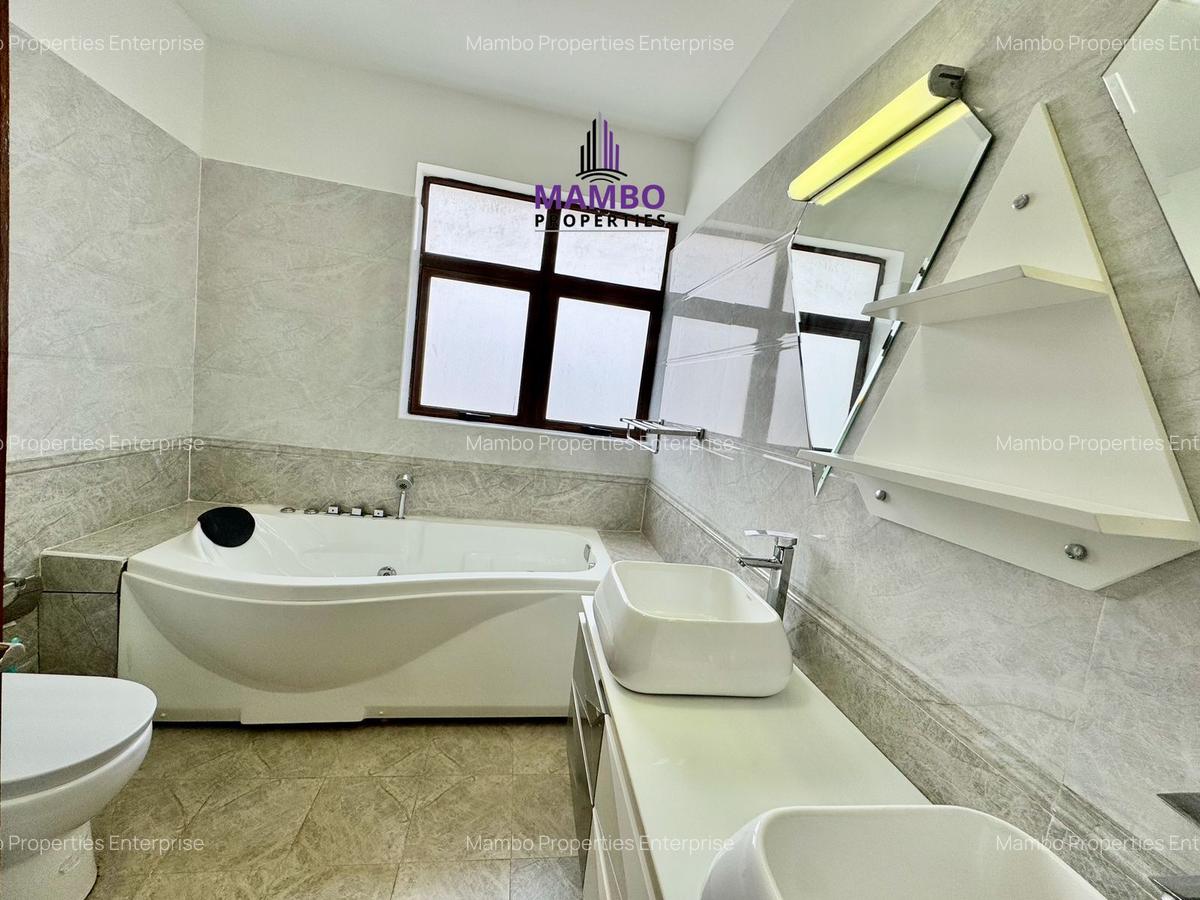 4 Bed Townhouse with En Suite at Runda - 16