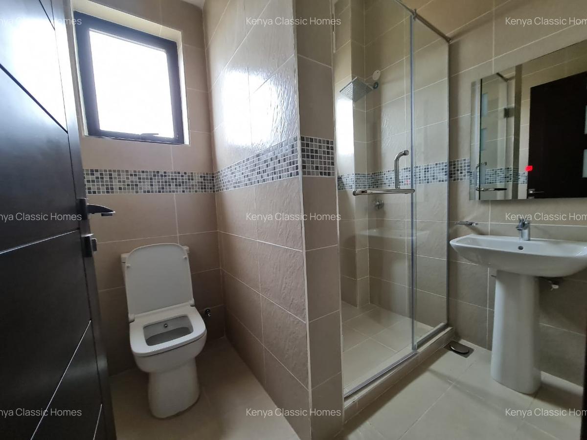 4 Bed Apartment with En Suite at Lavington - 8