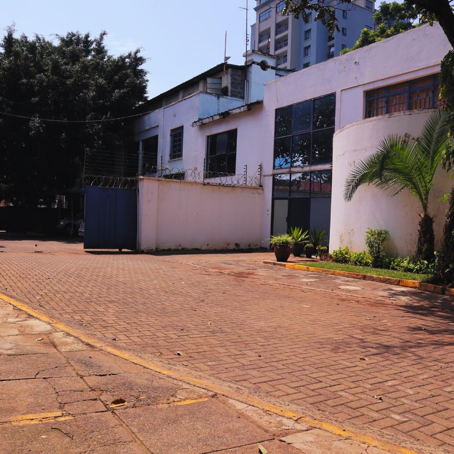 1.1 ac Land in Westlands Area - 1