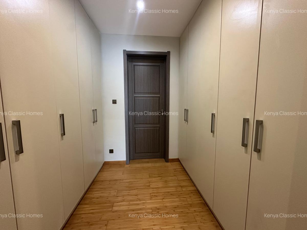 Furnished 3 Bed Apartment with En Suite at Riverside - 17