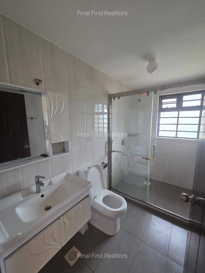4 Bed House with En Suite in Runda - 9