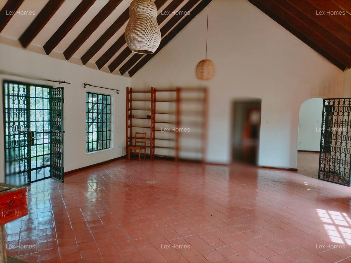 3 Bed House with En Suite at Mayor Road - 2