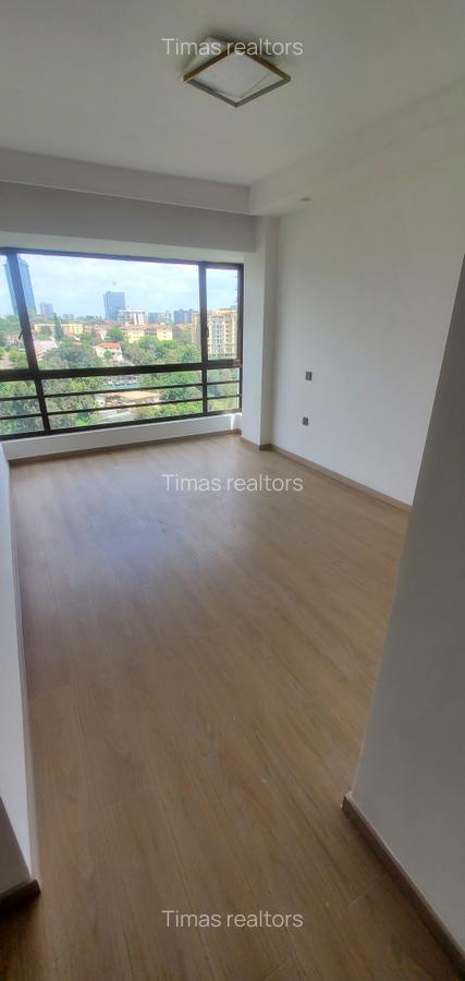 2 Bed Apartment with En Suite at Riverside - 11