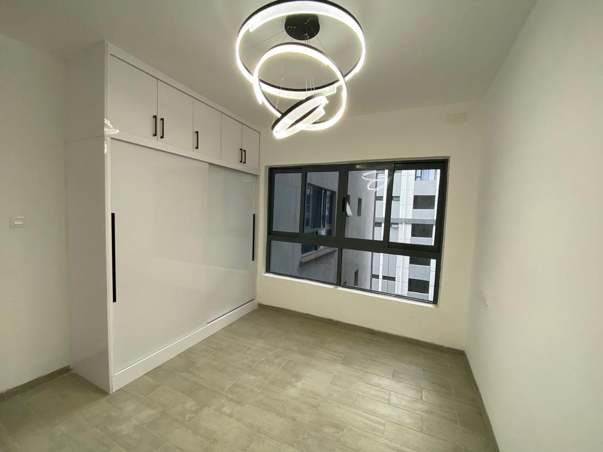 1 Bed Apartment with En Suite at Valley Arcade - 6