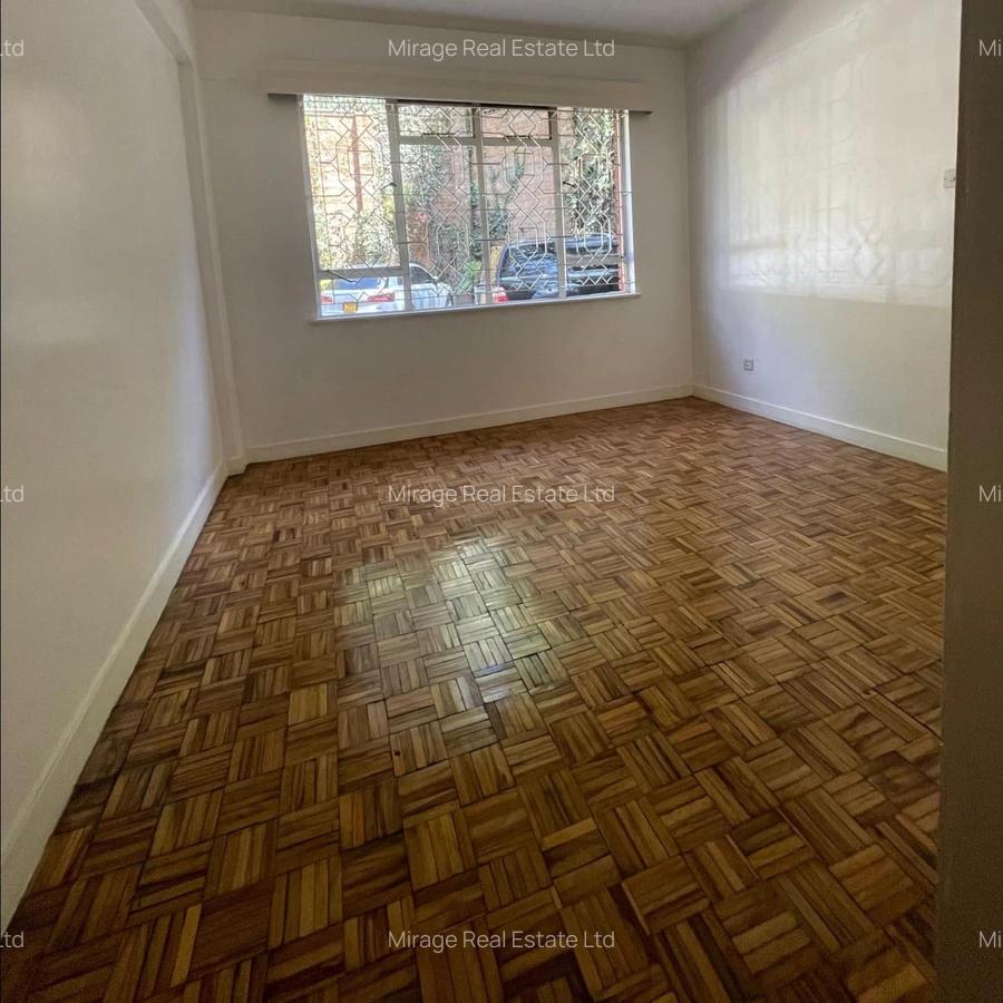 4 Bed Apartment with Parking in Riverside - 9