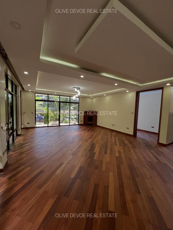 5 Bed Townhouse with En Suite in Kileleshwa - 17