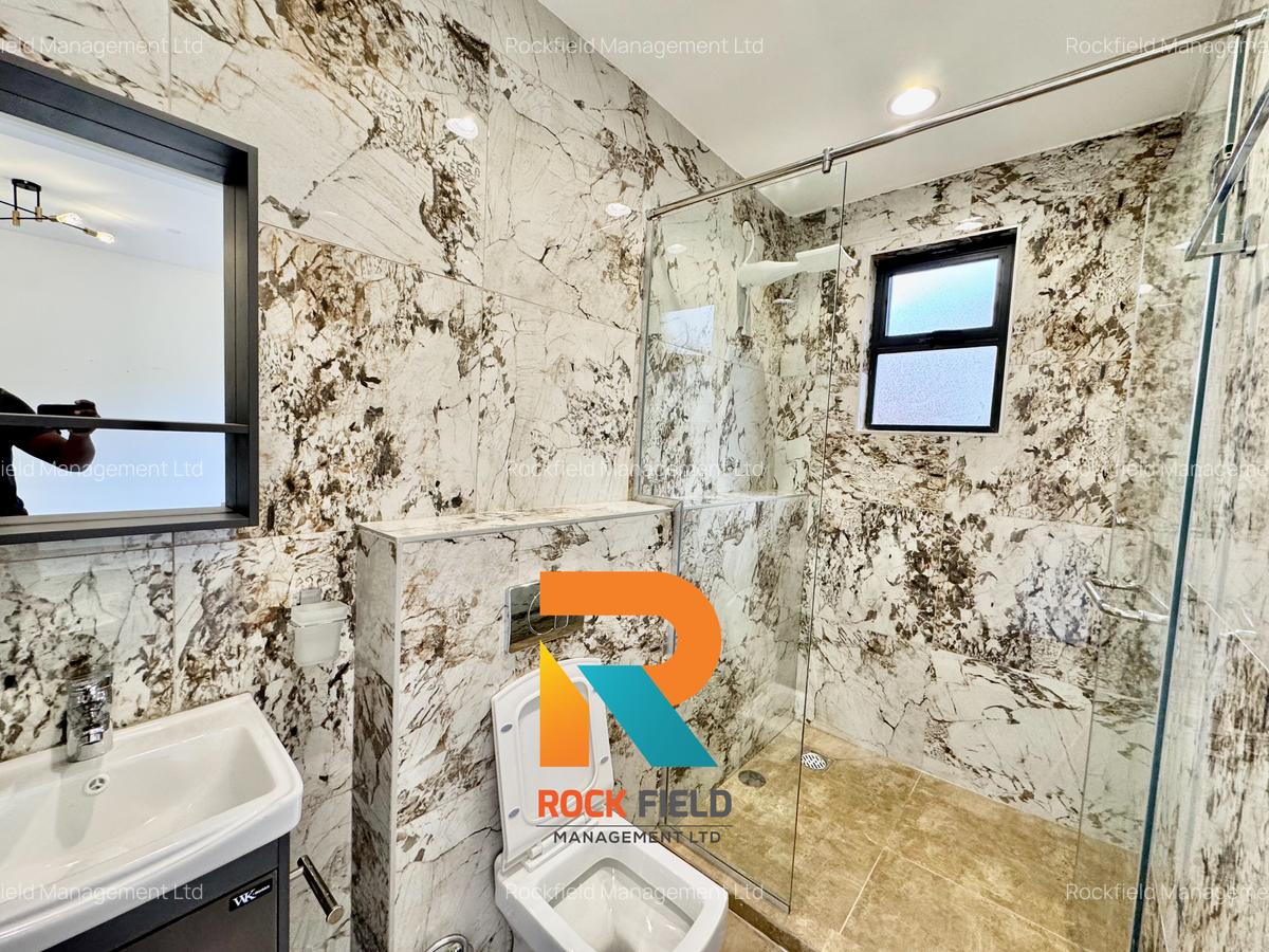 1 Bed Apartment with En Suite in Brookside - 17