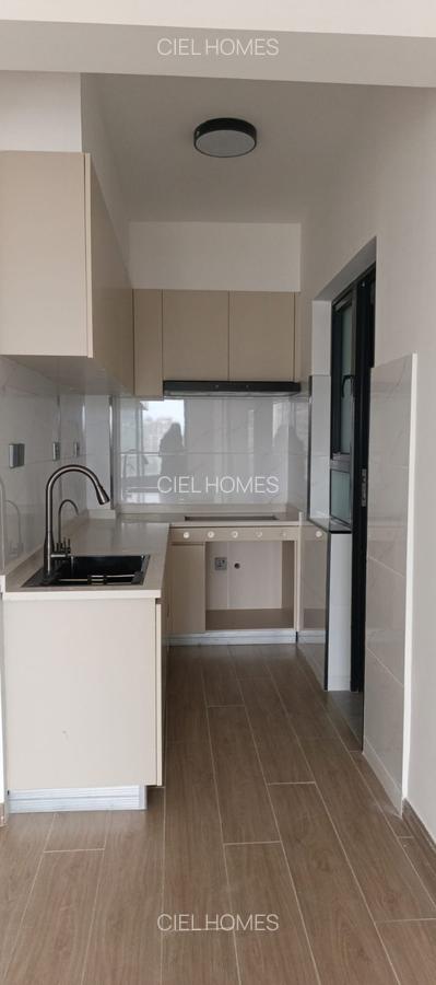 1 Bed Apartment with Swimming Pool in Kilimani - 4