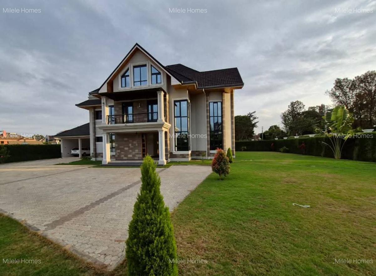 5 Bed Villa with En Suite in Runda - 2