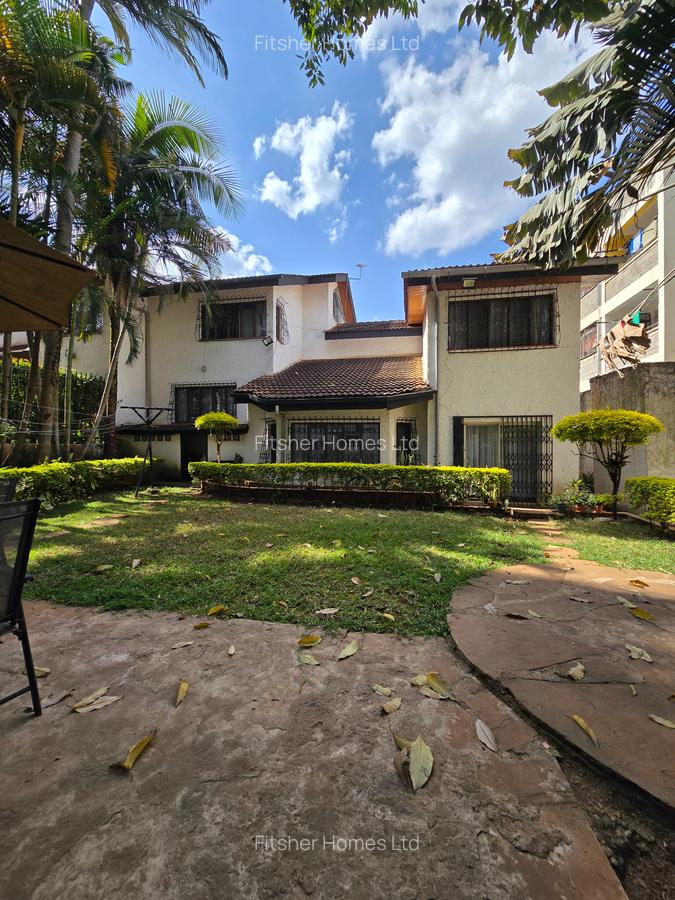 4 Bed House with En Suite in Kilimani - 1
