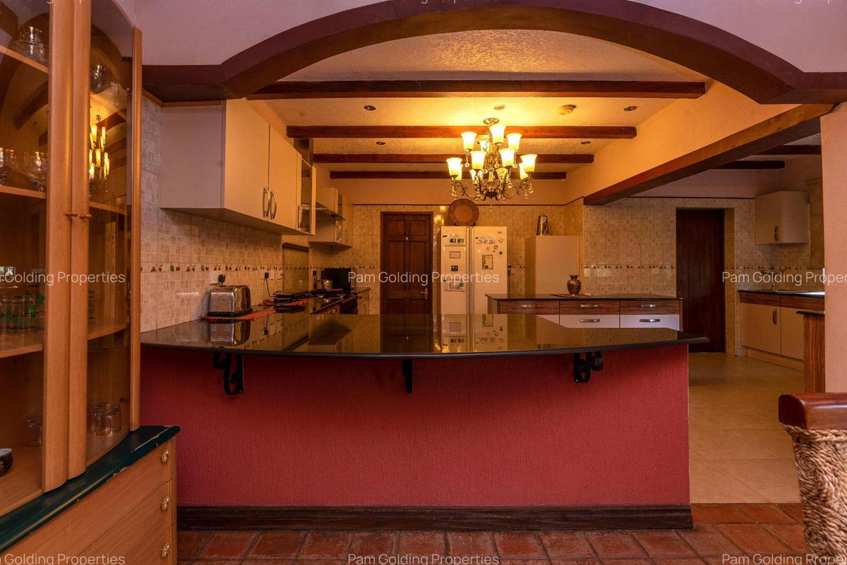 5 Bed House with En Suite in Karen - 8