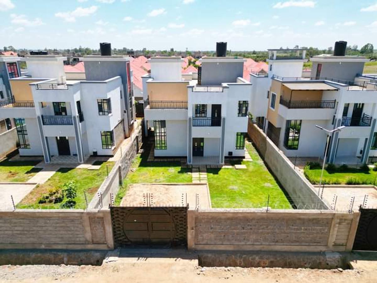 5 Bed Townhouse with En Suite at Thika Road - 2